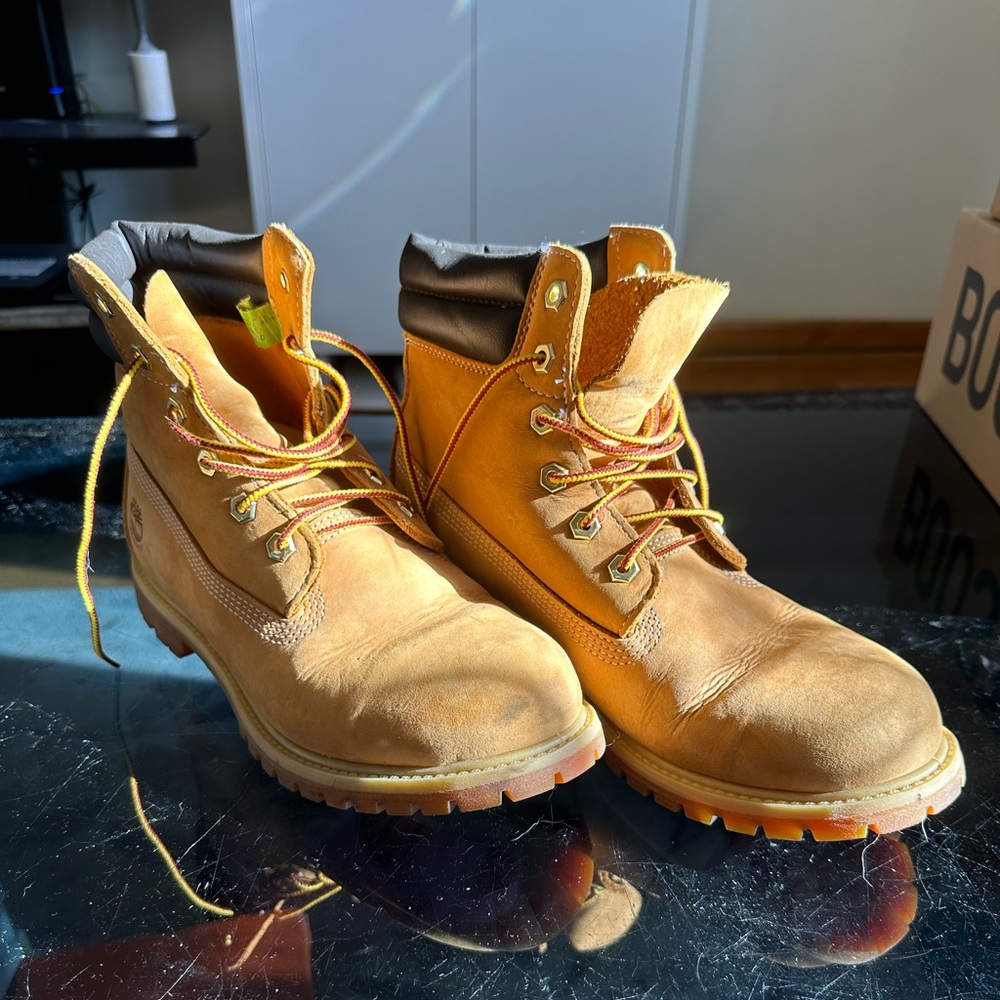 TIMBERLAND BOOTS